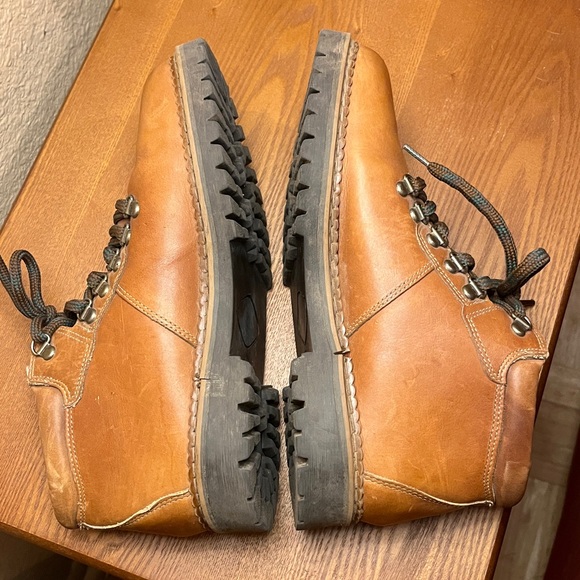 White Mountain vintage leather hiking boots. Cushioned ankle. Anti-slip. Tan 9.5 - Picture 5 of 11